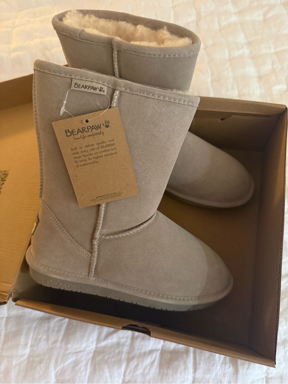 BearPaw Emma Boots Women’s 8